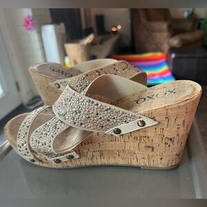 XOXO Wedges